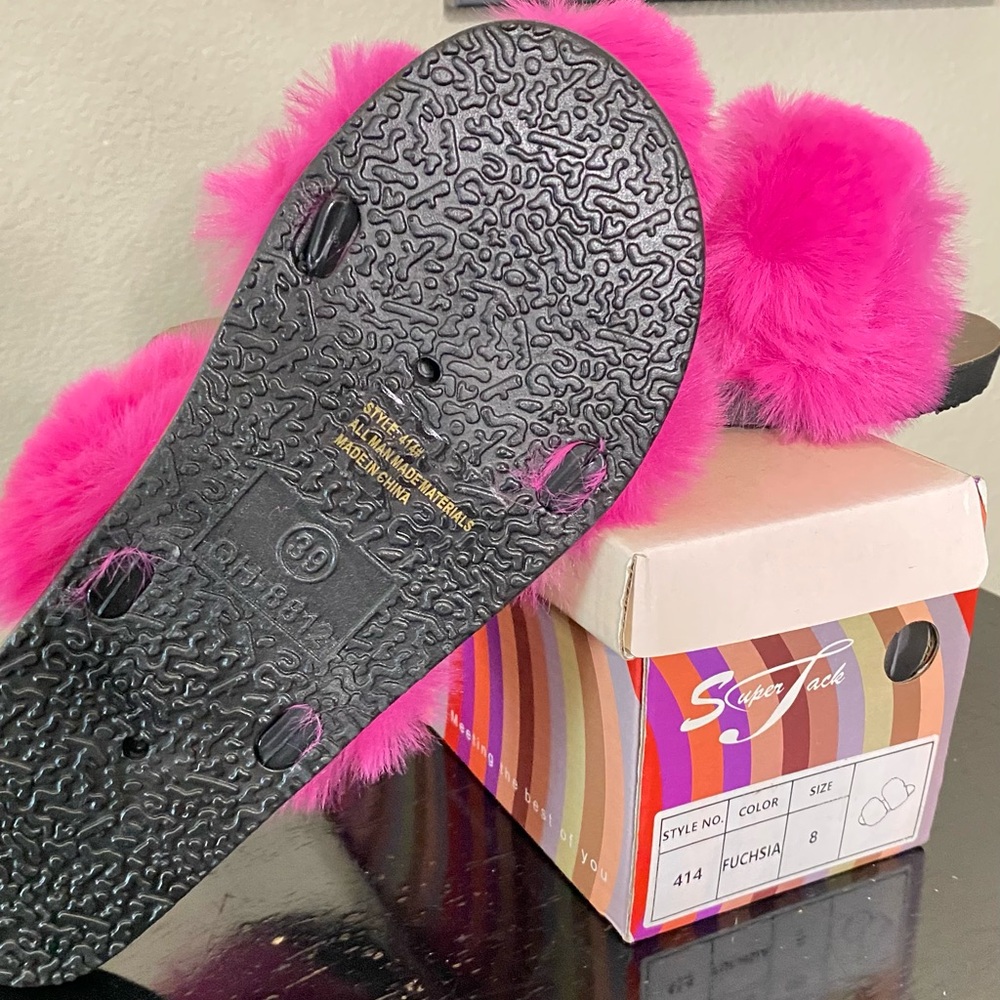 Pink Fur Slides - Picture 4 of 5